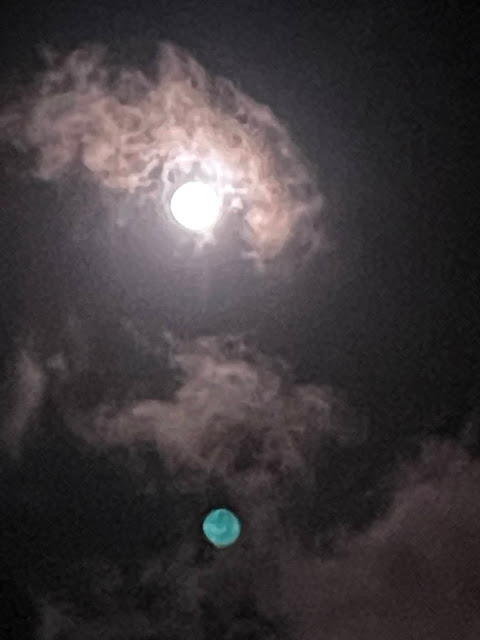 A FULL MOON AND A WELCOME WITH RELIEF OF A NEW YEAR 31.12.2021